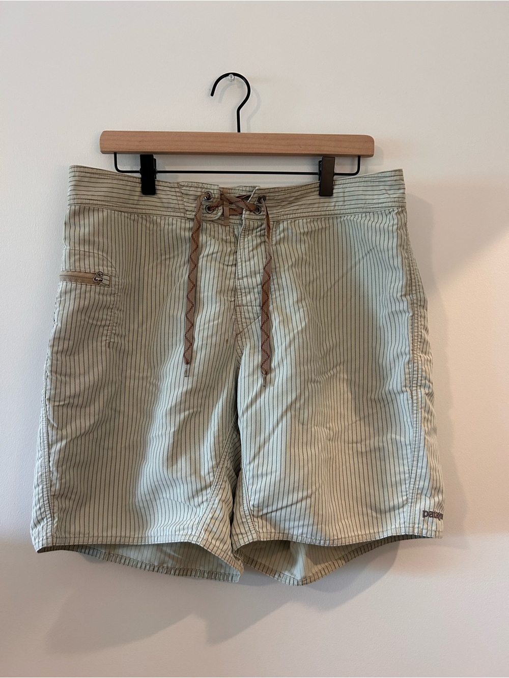 Patagonia Light Green Striped Swim Board Shorts Trunks Mens Size 34